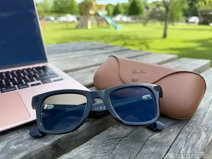 Apple's new smart glasses may enable control through hand gestures.