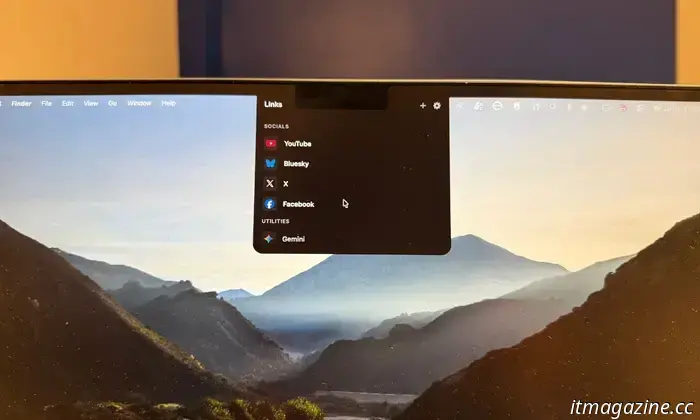Я нашёл приложение, которое превращает худшую черту дизайна MacBook в облегчение при просмотре.