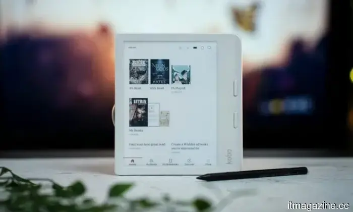 Red Magic has introduced a new OLED gaming tablet that showcases liquid cooling technology.