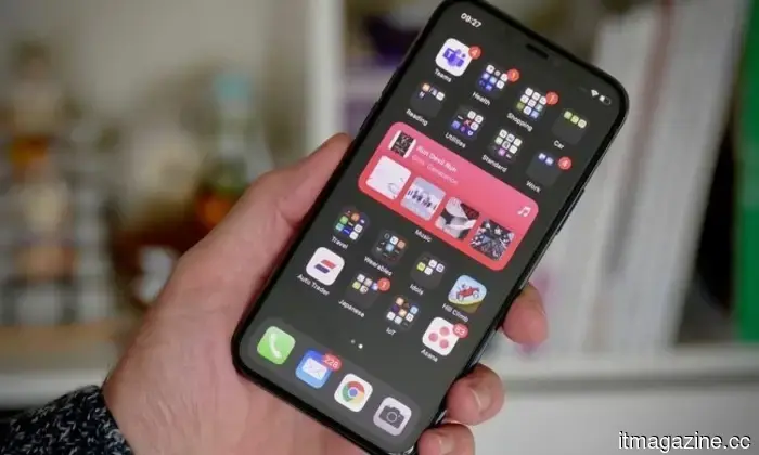 Caviar's iPhone case costs three times more than the phone itself and features a genuine fragment of a T-Rex tooth.