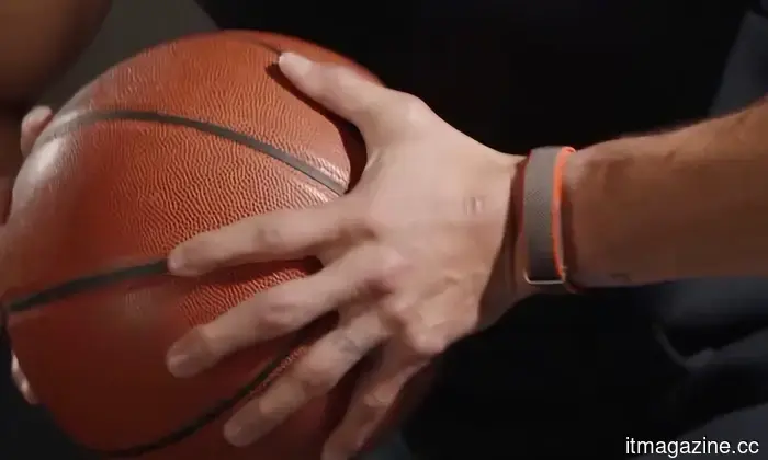 Google is getting ready to launch a fitness band aimed at competing with the screen-free trend of Whoop.