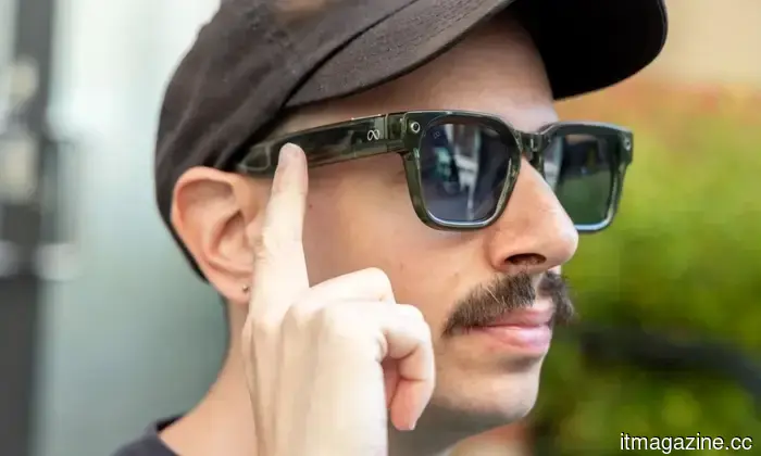 Your upcoming trip to the cinema might be subject to a ban on Meta smart glasses.