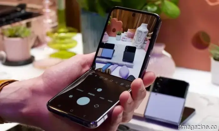 Des leaks des rendus du Motorola Edge 70 Pro+ montrent cinq couleurs et trois finitions.