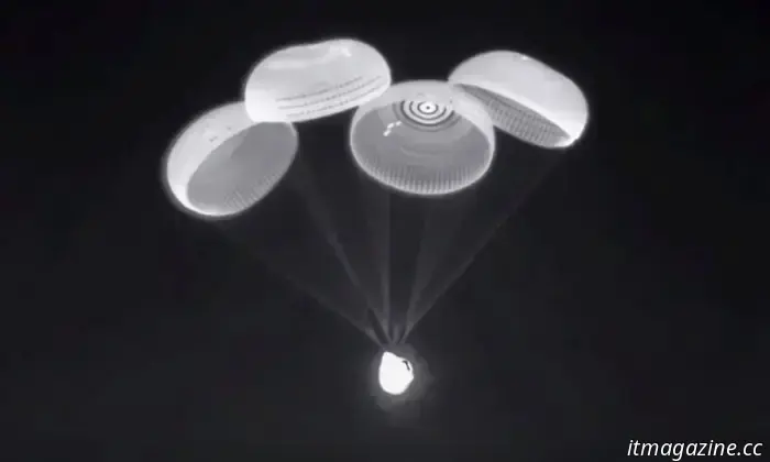Guarda la nave spaziale di SpaceX in viaggio per il 9 ° volo di prova