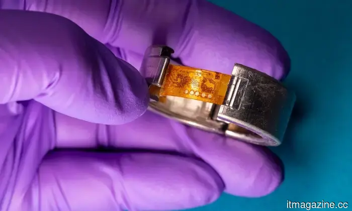 Los anillos inteligentes se centran en el corazón. Vi el futuro, y es un laboratorio que detecta sudor en tu dedo.
