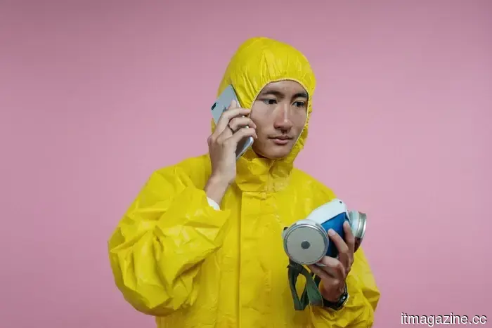 Ваш телефон не пытается отравить вашу воду, но блогеры все равно нашли решение за 50 долларов.