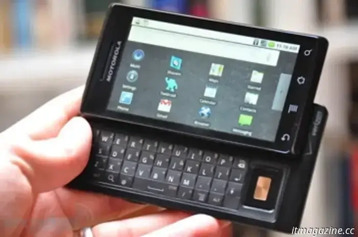 Da Android 1.0 ad Android 16: come si è evoluto il sistema operativo mobile di Google dal 2008