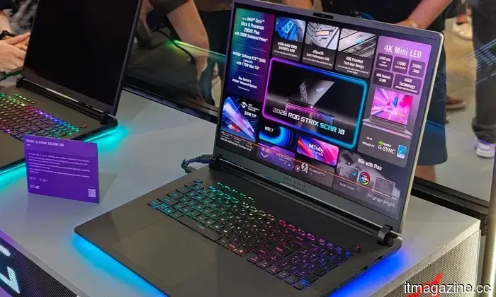 Questo mostruoso laptop da gaming ASUS costa quanto tre nuovi MacBook Pro