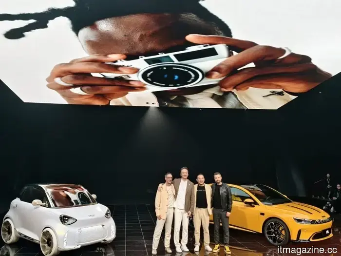 The smart #2 electric vehicle concept and the #6 EHD hybrid hatchback were revealed during the brand night event prior to the Beijing Auto Show.