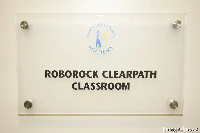 Roborock's "Your Home. Your Stadium" Connects Football Culture with Smart Living
