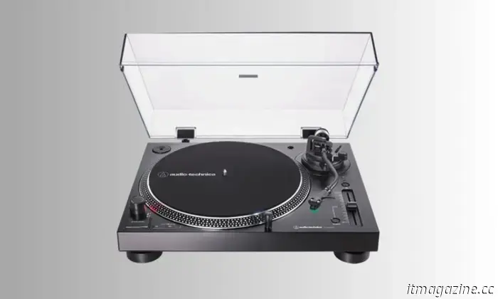 Sony's VPL-XW5000ES 4K laser projector is currently discounted by $1,000.