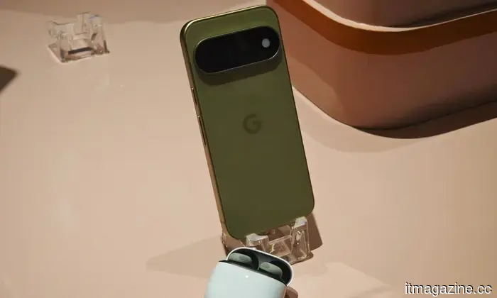 Ho provato il Pixel 11, e il flagship più economico di Google ha finalmente tutto.