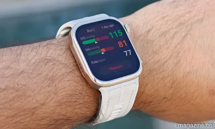 Huawei Watch D3 en mano: El smartwatch más extraño de Huawei podría ser el más inteligente.