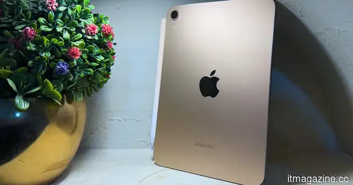 Сообщается, что Apple обновляет всю свою линейку iPad, и первая новая модель может появиться этой осенью.
