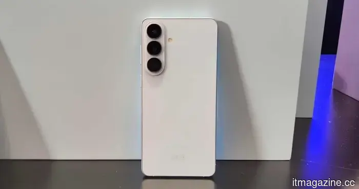 Samsung puede haber degradado la lente de zoom del Galaxy S27 Pro para reducir costos.