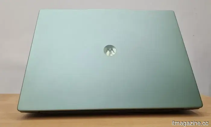 No lo vas a creer, pero Motorola en realidad hace un portátil que llama mucho la atención.