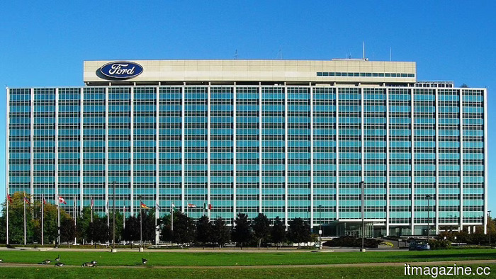 GM, Ford, and Stellantis have reduced their workforce by 20,000 white-collar positions. The trend is set to intensify with the rise of AI.