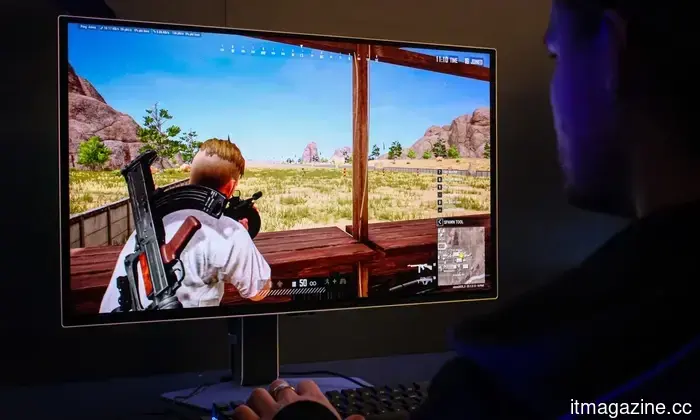 Samsung ha costruito un monitor da gioco da 1.100Hz perché apparentemente 600Hz non era abbastanza veloce.