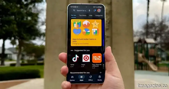 The Google Play Store will improve the process of locating apps that have an appealing appearance on tablets and foldable devices.