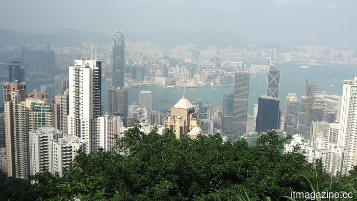 Thirty family offices from Europe are seeking to establish their presence in Hong Kong as the city surpasses Switzerland in terms of cross-border wealth.